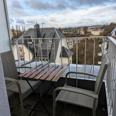 Top Floor City Studio With A Great View Apartment *
